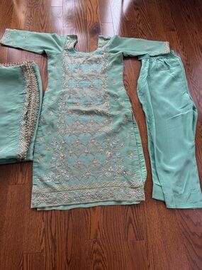 Indian & Pakistani style suit